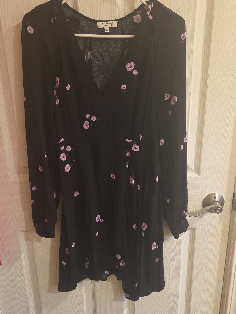 Equipment Femme Black Long-Sleeve Dress with Purple Floral Print